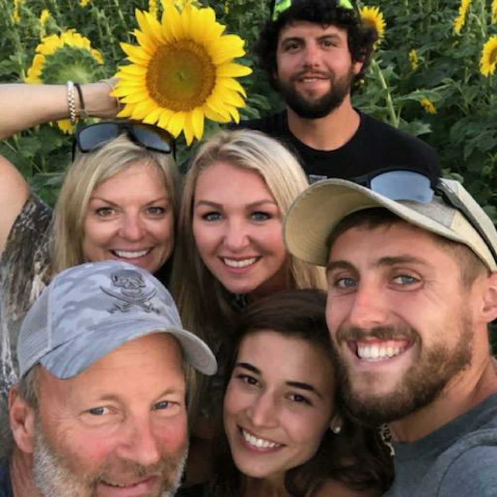 Meet your Posher, Logan